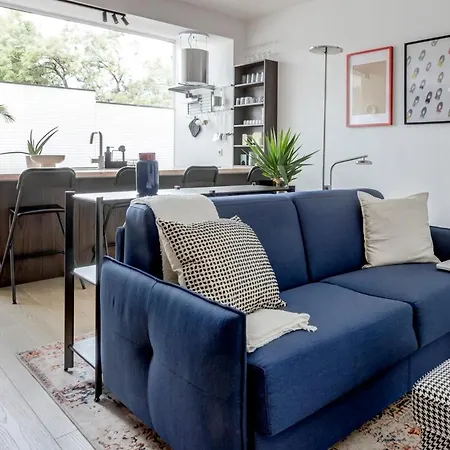 アパート Modern 1bdmapartment Near Shopping Mall & Metro ソフィア