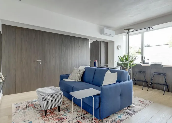 アパート Modern 1bdmapartment Near Shopping Mall & Metro ソフィア