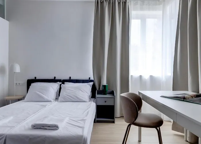 Modern 1bdmapartment Near Shopping Mall & Metro Lejlighed *